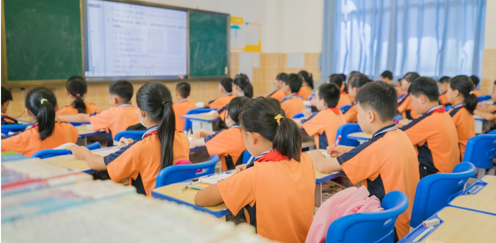教师开挂神器!100+智能体,一键组卷、智能教案、跨学科设计…直接起飞!